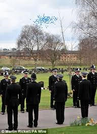 Pc gareth rees and his guide robin palmer stepped over after 6 hours 39 minutes. Pc David Rathband Funeral Brother Darren S Barely Veiled Eulogy Attack On Pc S Wife Kath Daily Mail Online