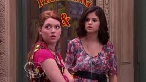 Alex and mason try being best friends, now that they are no longer dating, but when alex's former boyfriend reappears mason struggles to keep his jealousy in check. Wizards Of Waverly Place 4x04 Journey To The Center Of Mason Wizards Of Waverly Place Places Selena Gomez