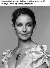 Just dropping this here. We should all know who she is in Trek.