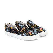 Besides good quality brands, you'll also find plenty of discounts when you shop for luxury floral pattern shoes during big sales. Floral Pattern Pattern Shoes Slip On Shoes Bride Sneakers