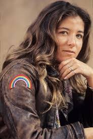 Teresa Rounds's Instagram, Twitter & Facebook