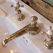 Eine elegante waschtischarmatur kann ein tolles flair in ihr badezimmer bringen. Perrin And Rowe 3731 Waschtisch Armatur Traditionelle Bader Waschtisch Viktorianisches Badezimmer