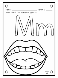 verse d f#m g bagai langit dan bumi d f#m g yang tak pernah sealam d f#m g bagai hitam dan putih d f#m g yang tak pernah sewarna bm g bm g hanya kita yang merasakannya. Latihan Warna Huruf M Kitpramenulis