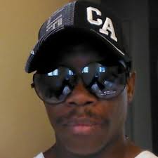 Stream Darryl Wade music