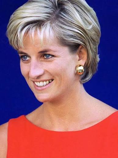 On July 21, 1997, Princess Diana was in London, UK, visiting Northwick Park  and St Mark's Hospital in Harrow. #princessdiana #princessofwales #spencer