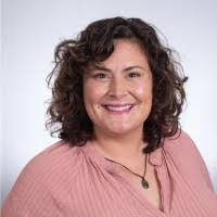 Laura Robichaux's Instagram, Twitter & Facebook