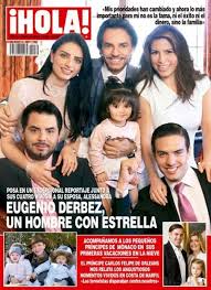 Jajaja la cara de mames de la chica a la derecha de alexandra jajaja. Eugenio Derbez Alessandra Rosaldo Vadhir Derbez Aislinn Derbez Alessandra Rosaldo And Eugenio Derbez Jose Eduardo Derbez Aitana Aitana Derbez Rosaldo Hola Magazine 26 March 2016 Cover Photo Mexico