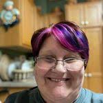 Jeanine Arnett's Instagram, Twitter & Facebook