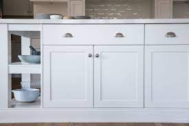 Style 4 Profile Doors Polytec Oceanic In 2pac Satin Polar White With Shell Pull Handles To The Drawe Classic Kitchen Design Kitchen Styling Kitchen Furniture