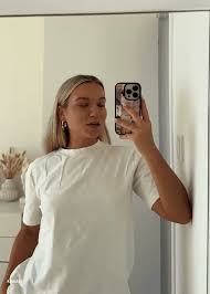 Alina : rInfluencerNSFW