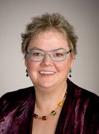 Bridging the Class Divide: And Other Lessons for Grassroots Organizing:  Linda Stout, Howard Zinn: 0046442043090: Amazon.com: Books