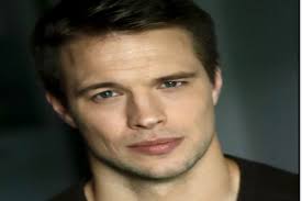 Money, Guns, and a Merry Christmas Full Cast Name List & Role Characters