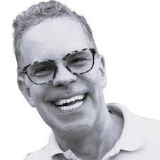 Robert Wormald's Instagram, Twitter & Facebook