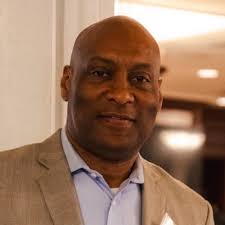 Last week, I had the pleasure to attend an M&T Bank and Wilmington Trust  hosted event with Pulitzer Prize winning author Walter Isaacson.