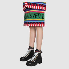 stiefelette aus leder mit sylvie web in schwarzes leder gucci be