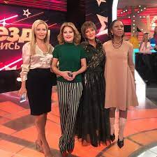 Елена проклова в фильме собака на сене 1977 г. 66 Letnyaya Elena Proklova Zayavila Chto Hochet Skoree Stat Prababushkoj Vokrug Tv