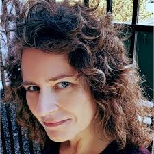 Janette Nash's Instagram, Twitter & Facebook