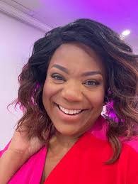 When I seen this 😂😂😂😂😂😂😂😂 I changed some things around... I seen a  few ppl 🥰 ************** JUST FOR FUN**************** Worship Leader-  Sherrida Godfavoredme Thomas 😂 First Lady- Sharell Brownlee 😂 The