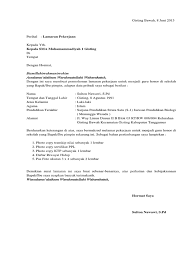 Untuk contoh di bawah merupakan preview dari dengan hormat, dengan ini saya membuat surat permohonan lamaran pekerjaan untuk menjadi guru sd di smp negeri 1 medan yang bapak/ibu. Contoh Surat Lamaran Kerja Guru Tahfidz