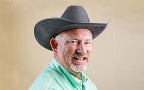 Annette Mccloskey's Instagram, Twitter & Facebook