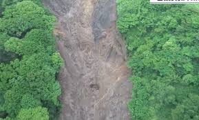 Tsunami of mud buries atami city japan july 3 2021 | 熱海 | 日本靜岡熱海市大規模土石流 約20人下落不明影👉has anything insane happened to you? G1xguq7smnpirm