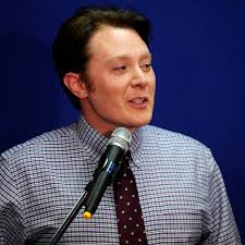 "American Idol" alum Clay Aiken to run for Congress in North Carolina