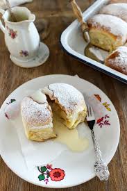 Rezept Fur Buchteln Mit Bratapfel Kasekuchen Fullung Hey Foodsister Susser Hefeteig Gebratene Apfel Rezepte Mit Hefeteig