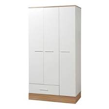 Dolap arkalıklarında, çekmece altlarında 4mm kalınlığında mdf arkalık kullanılmıştır. Adore Mobilya Base Genc Odasi 3 Kapakli 1 Cekmeceli Gardirop Kapakli Gardiroplar Koctas