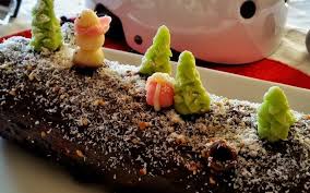 Epingle Par Corinne Buttier Sur Idees Comment Faire Des Moules Buche De Noel Buche De Noel Sans Moule