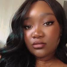 Livia Daniel (@lvadnl)