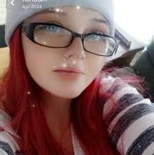 Where can I find free or donated women's clothing in the Henrico area?