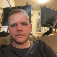 400+ "Lonnie" profiles