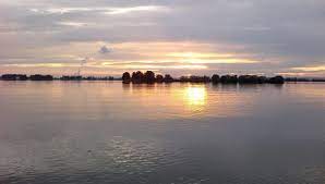 Sĺňava je priehradné jazero na rieke váh v blízkosti mesta piešťany. SÄºnava Water Reservoir Lakes And Pools Piestany Kamnavylet Sk