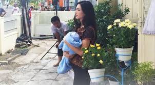 Film surga yang tak dirindukan 2 merupakan film indonesia bergenre religi yang dirilis pada tanggal 9 februari 2017. Review Surga Yang Tak Dirindukan Hidup Bukan Untuk Dongeng News Entertainment Fimela Com