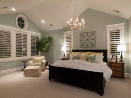 Amazing gallery of interior design and decorating ideas of cathedral ceiling in bedrooms, closets, living rooms, bathrooms master bath with cathedral ceiling featuring his and her washstands topped with white marble and paired with. 20 Bedroom Designs With Vaulted Ceilings