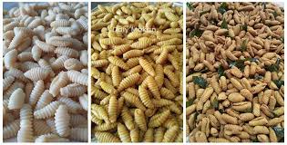 Kuih siput adalah sejenis kuih yang dibuat daripada tepung gandum, tepung ubi dan marjerin. Resepi Kuih Siput Lemak Manis Kuih Siput Kari Rangup Daily Makan