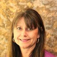 Lori Valentine's Instagram, Twitter & Facebook