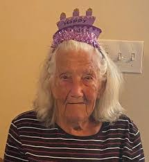 Ruth Bateman's Instagram, Twitter & Facebook