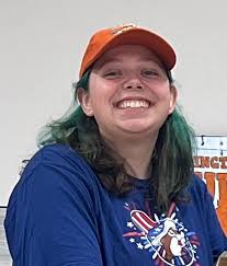 USAO Art Faculty Freddy Baeza highlighted in Faculty Friday.💚