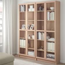 Billy Oxberg Bucherregal Mit Glasturen Eichenfurnier Weiss Lasiert Ikea Deutschland In 2020 Glasregal Bucherregal Glasschrankturen