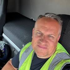 🚚 Poshtrucker 🚚 (@poshtrucker1)