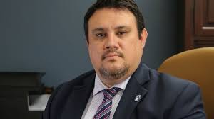 Edward Wylie's Instagram, Twitter & Facebook