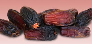 Kepada sesiapa yang ingin quotation harga bagi setiap jenis kurma sama ada untuk beli seunit2 atau borong, sila berikan butiran seperti 1. 11 Jenis Buah Kurma Popular Dan Paling Sedap Dijual Di Malaysia Free Malaysia Today Fmt