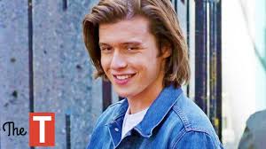 As a child, he appeared in a 2008 stage productions of a christmas carol and mame. 10 Dark Secrets About Nick Robinson From Love Simon Youtube