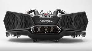 lamborghini 大牛發燒級音響喇叭 這是一組以義大利超跑lamborghini aventador 大牛為靈感的立體音響組 最大特色是仿造aventador 車尾造型的主體設計 同時更運用這款超跑真實的排氣管材料 採藍芽
