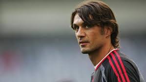 Në francë '98 ka për trajner të atin cesare ndërsa më 2002 luan ndeshjen e fundit për të kaltërit. Cinta Dan Ironi Paolo Maldini