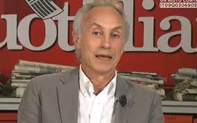 Marco travaglio moglie sardegna / marco travaglio eta altezza peso moglie figlio cantante figlia carriera juli 26, 2021 marco travaglio moglie sardegna. Marco Travaglio Contro Beppe Grillo Ipnotizzato Dalla Partita Mentre La Moglie Se La Spassa Con L Idraulico Libero Quotidiano
