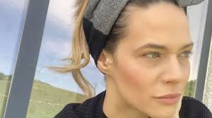 Laura chiatti posta una foto su instagram e allarma i fan: Laura Chiatti Dimagrita Troppo L Attrice Risponde Agli Haters Su Instagram