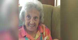 Janis Yates's Instagram, Twitter & Facebook