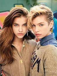 barbara palvin stella maxwell hit the streets for david mushegain in vogue japan セレブ ポートレイト リーゼント